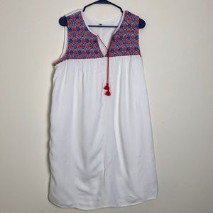Old Navy white dress with geometric pattern